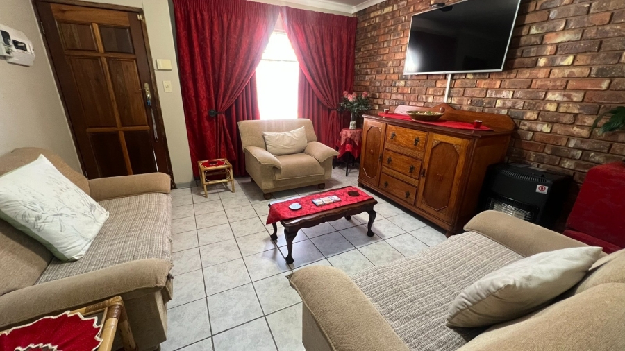 2 Bedroom Property for Sale in Navalsig Free State